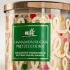 Vela 227gr de 1 Pabilo Bath & Body Works Cinnamon Sugar Pretzel - Imagen 4